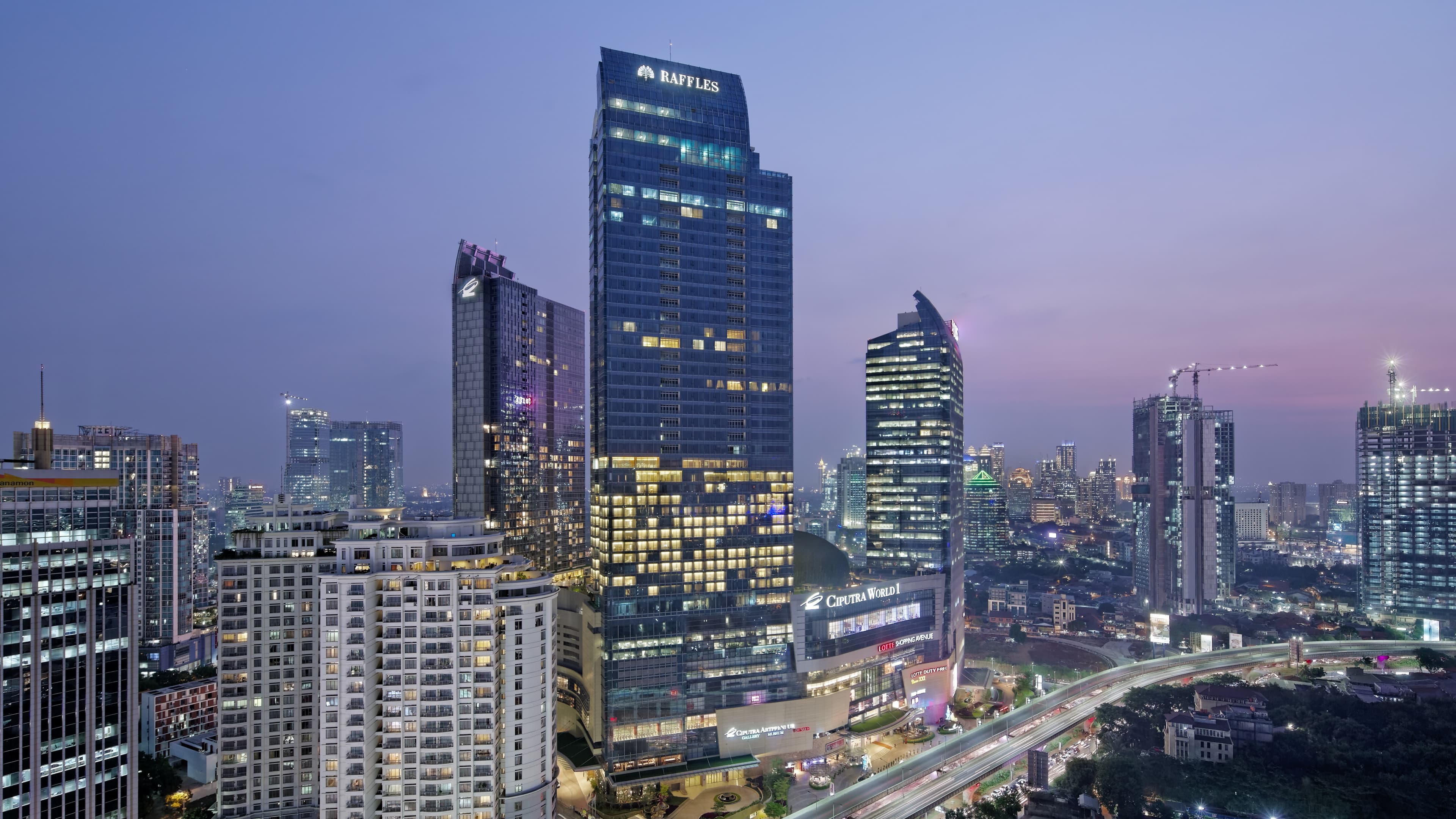 Ciputra World Jakarta 1